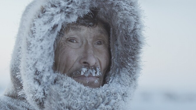 Snímek Na tenkém ledě, který vás zavede na ruskou Sibiř. Dokument zvítězil v kategorii Středoevropské filmy.
