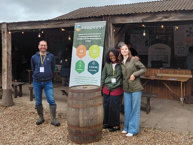 Martin Lukáč s kolegy na veletrhu agrolesnictví 2025 v Anglii. Martin Lukáč s kolegy na veletrhu agrolesnictví 2025 v Anglii.