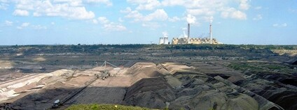 Hnědouhlená elektrárna a důl Bełchatów v Polsku Foto: MaKa~commonswiki Wikimedia Commons