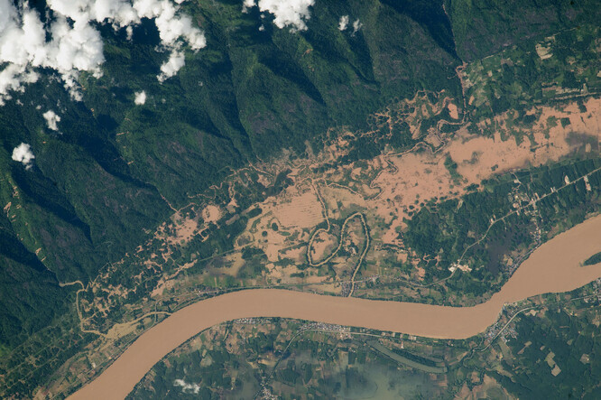 Rozvodněný Mekong zachycený z Mezinárodní vesmírné stanice v červenci 2015.