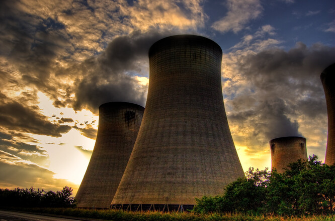Britská elektrárna Drax spaluje jak uhlí, tak i biomasu. Je to cesta?