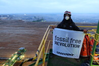 protest Greenpeace v dole Turów