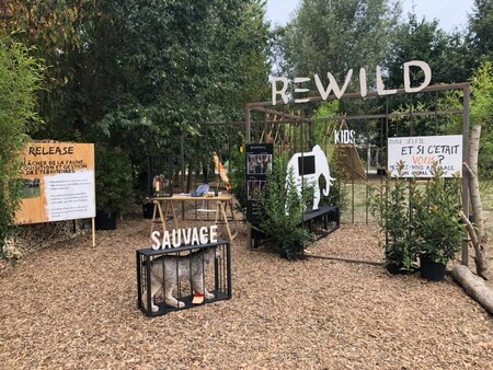 Sbírku na koupi zoologické zahrady na crowdfundingové stránce GoFundMe vytvořila organizace Rewild před týdnem a během několika dní do ní přispělo přes 1400 lidí.