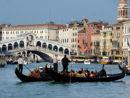 Voda je jedním ze symbolů Benátek - přesto se její hladiny mnozí obávají.