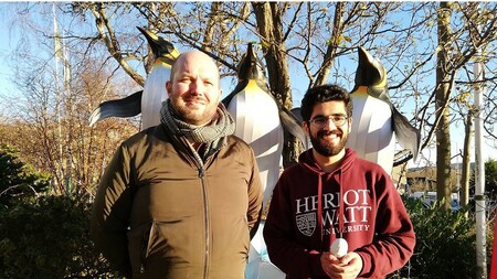 Tým studentů a výzkumníků ze skotské Heriot-Watt University podstrčil tučňákům dokonalé špionážní zařízení.