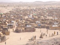 Darfur_refugee_camp_in_Chad.jpg