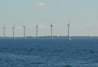 Mořské větrné turbíny u pobřeží Kodaně.