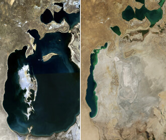 Satelitní snímek Aralského jezera v roce 1989 a 2014.