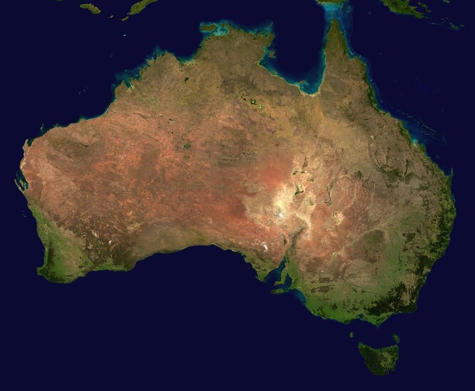 Austrálie silně spoléhá na tepelné elektrárny při produkci energie a je největším světovým exportérem uhlí, jehož spalováním vzniká skleníkový plyn CO2. V zemi se v poslední době čím dál častěji vyskytují extrémní klimatické jevy jako záplavy, lesní požáry či sucha.