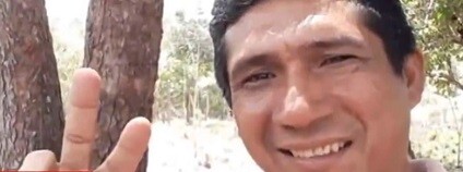 Tělo Zezica Guajajary (na snímku), učitele, který opakovaně odsuzoval nepovolené kácení, bylo nalezeno na silnici nedaleko jeho vesnice ve státu Maranhao.