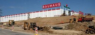 Stavba Bauhausu v Brně-Ivanovicích