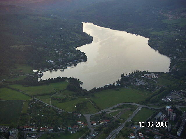 Brněnská přehrada, též vodní nádrž Brno, byla dříve nazývána Kníničská přehrada podle zatopené obce Kníničky. Rozkládá na řece Svratce asi 8 km severozápadně od středu města Brna na území Bystrce a Kníniček.