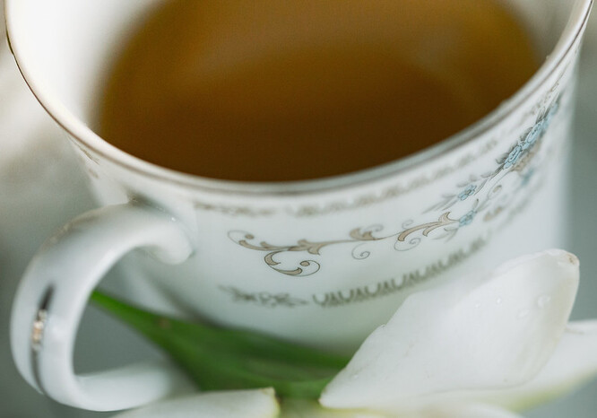Čaj Svavičaj je uklidňující, dominuje v něm chuť meduňky a dobromyslu. Ilustrační obrázek