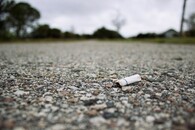 cigareta na silnici