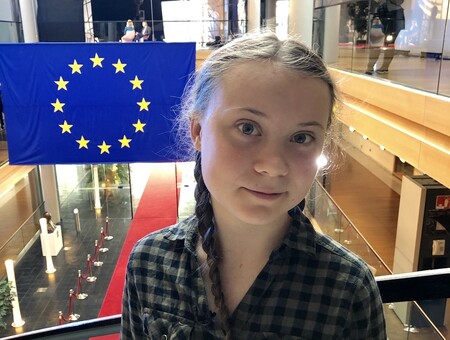 Na záchranu planety dochází čas, řekla v Evropském parlamentu šestnáctiletá švédská studentka Greta Thunbergová (na snímku), jejíž školní stávky za důslednější ekologickou politiku v posledních měsících přerostly v celosvětové hnutí. Do Štrasburku Thunbergová přijela vlakem.