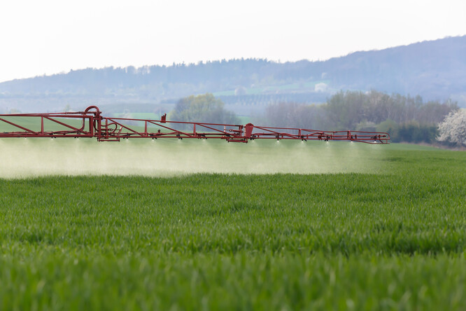 Rexa podotkl, že zemědělci i politici často odkazují na data o prodeji pesticidů napříč EU. Podle něj však toto srovnání nefunguje, neboť nepřináší data o konečné spotřebě a neodráží to, že se různé státy specializují na plodiny s různými nároky.