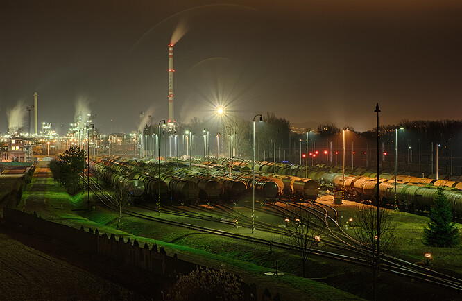 Noční snímek Dezy. Noční snímek Dezy.