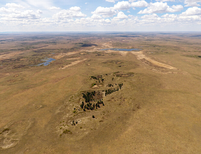 Letecký snímek jedné ze dvou lokalit, které dostaly do užšího výběru. Tato se nachází poblíž Khalkhin golu