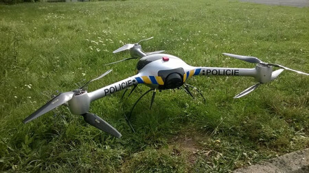 Policejní dron o víkendu objevil nedaleko vrchu Houpák v Chráněné krajinné oblasti (CHKO) Brdy dvě nelegální tábořiště. / Ilustrační foto