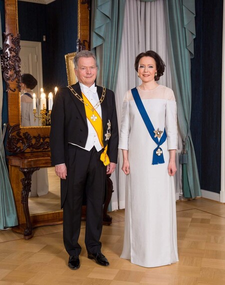 Finská první dáma se nedávno objevila na státní recepci v šatech vyrobených z břízy.