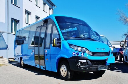 V Kutné Hoře od včerejška jezdí elektrobusy, které nahrazují klasické autobusy s dieselovými motory.