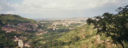 Město Enugu v Nigérii. Foto: Martin Kudr / Wikimedia Commons