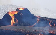 Erupce sopky Geldingadalir poblíž Fagradalsfjall u Reykjavíku, 24. března 2021