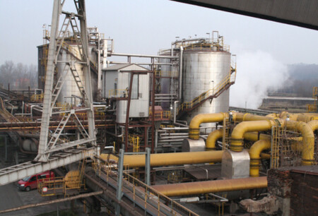 Hutní společnost Liberty Ostrava musí na skládce uhlí ve svém areálu každodenně kontrolovat hromady uskladněného uhlí, včetně manipulačních ploch. / Ilustrační foto