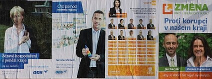 Reklamy politických stran usilujících o zvolení v krajských volbách 2012 v Libereckém kraji. Ilustrační foto