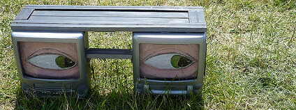 Lavička z obrazovek Foto: John Harpnut / Flickr.com