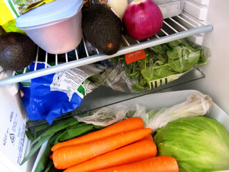 Nepřekrmujte ledničku, pak často zbytečně krmíte i koš