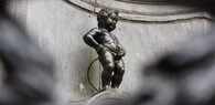Manneken Pis (Čůrající panáček) v Bruselu