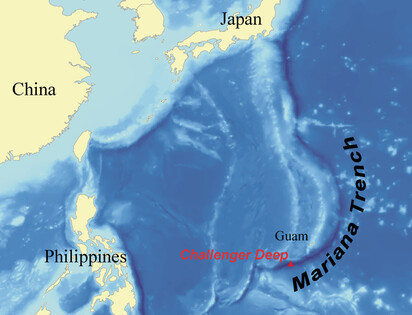 Mariánský podmořský příkop je zhruba 2500 kilometrů dlouhé a 69 kilometrů široké hlubokomořské údolí, jež se nachází jihozápadně od amerického ostrova Guam.