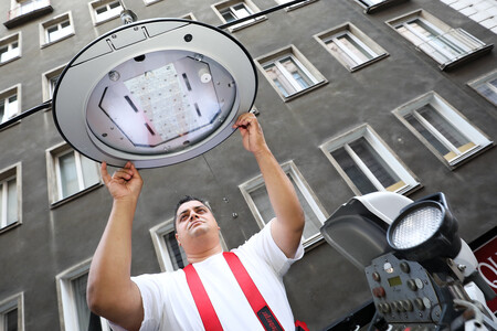 Instalace LED svítidel ve vídeňských ulicích.
