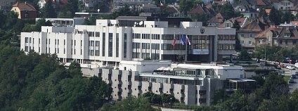 Slovenský parlament Foto: Frettie Wikimedia Commons Slovenský parlament Foto: Frettie Wikimedia Commons
