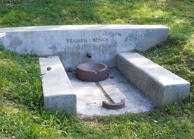 Obr. 13. Pramen Libeňka Obr. 13. Pramen Libeňka