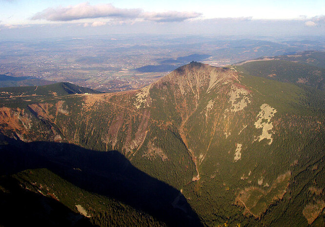 Obří důl patří z hlediska ochrany přírody k nejcennějším oblastem Krkonoš.