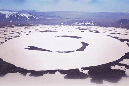 Island v srpnu odhalil desku na památku prvního ledovce Okjökullu, který vlivem oteplování klimatu roztál. / Ilustrační foto