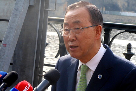 "Jsem rád, že se současná administrativa vedená premiérem a prezidentem plně angažuje s mezinárodní komunitou, aby se zabývala klimatickými změnami," říká Pan Ki-mun