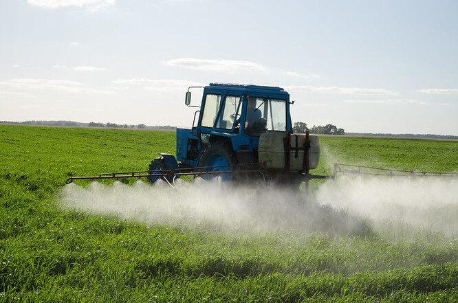 Falzifikáty pesticidů dovážené do ČR činí 17,8 procenta z prodejů v celkové hodnotě 930 milionů korun.