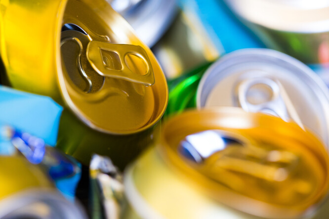 Zálohování podléhají na Slovensku plastové a kovové nápojové obaly s objemem od 0,1 do tří litrů.