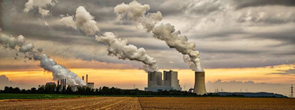 Uhelná elektrárna Foto: Piqsels
