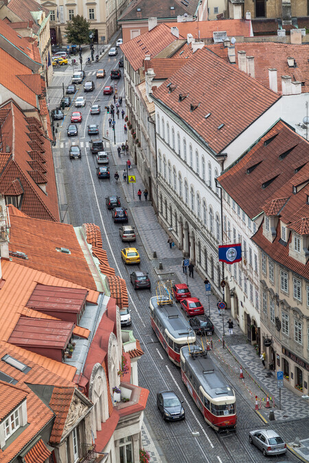 Praha patří mezi regiony s největším znečištění ovzduší, většina pochází z dopravy.