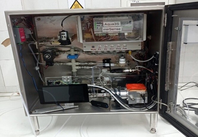 Finální verze spektroskopického senzoru, která byla předvedena v pilotní fázi projektu aqua3S.
