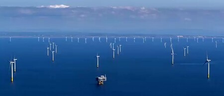 Dánská energetická firma Orsted podepsala dohodu o prodeji podílu 50 procent ve větrné elektrárně na moři Hornsea 1, která je nyní ve výstavbě, investičnímu fondu Global Infrastructure Partners (GIP). / Ilustrační foto