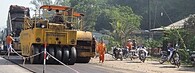 Stavba silnice ve Vietnamu