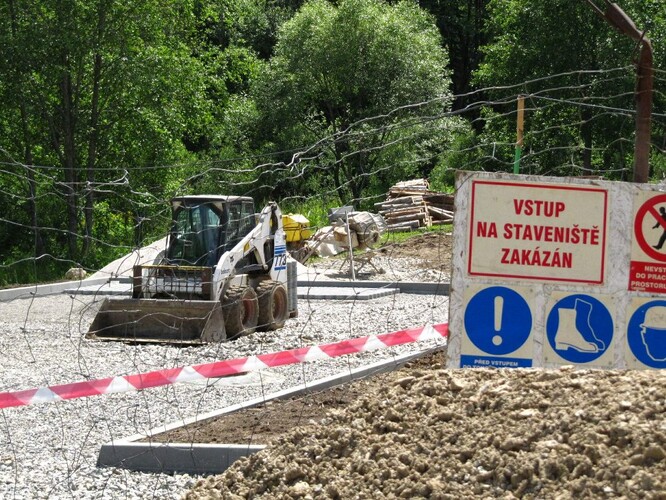 Na ilustračním snímku stavební práce v Národním parku Šumava.