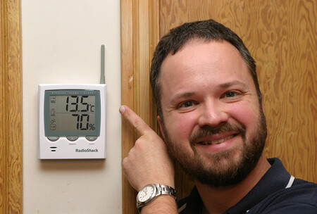 Jedete v zimě na týden pryč? Přenastavte si termostat. Nemusíte přeci vytápět prázdný byt.