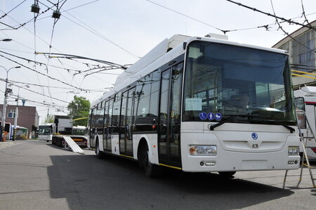 Dopravní podnik kupoval parciální trolejbusy, protože na ně dostal evropské dotace ve výši 85 procent.