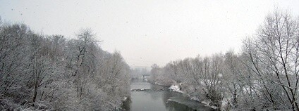 Rožnovská Bečva ve Valašském Meziříčí v zimě Foto: Radim Holiš Wikimedia Commons
